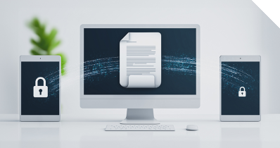 Drei Monitore zeigen geschützten Datentransfer