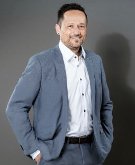 Christoph Pfinder, OPITZ CONSULTING